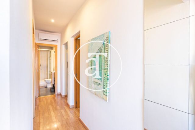 Monthly rental penthouse with 3 bedrooms and large terrace in Eixample Dreta 20