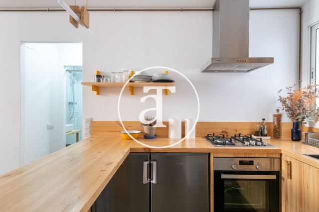 Monthly rental apartment with 1 bedroom and terrace in Poble Sec 16