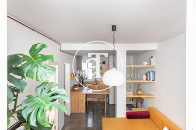 Monthly rental apartment with 1 bedroom and terrace in Poble Sec 11