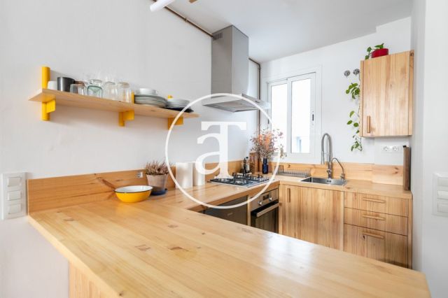 Monthly rental apartment with 1 bedroom and terrace in Poble Sec 17