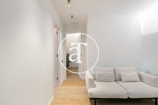 Monthly rental design apartment with 2 bedrooms and terrace steps from Passeig Sant Joan and Arc de Triomf 10