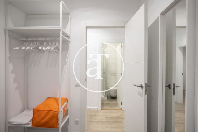 Mothly rental apartment with 3 bedrooms and terrace close to Paseo Sant Joan 23