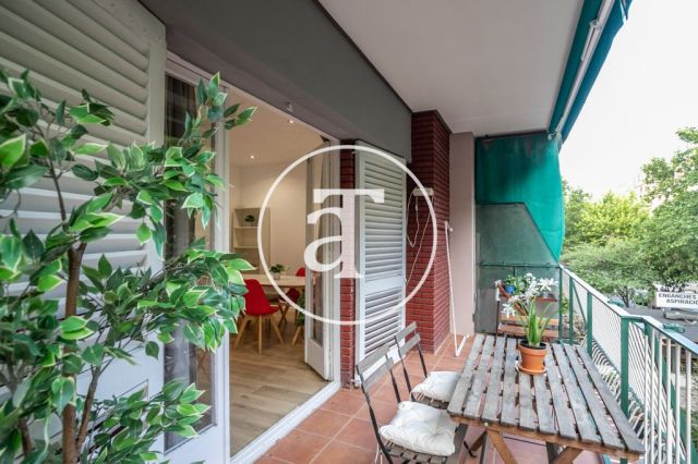Mothly rental apartment with 3 bedrooms and terrace close to Paseo Sant Joan 3