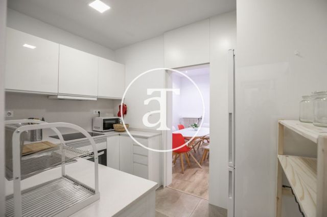 Mothly rental apartment with 3 bedrooms and terrace close to Paseo Sant Joan 16
