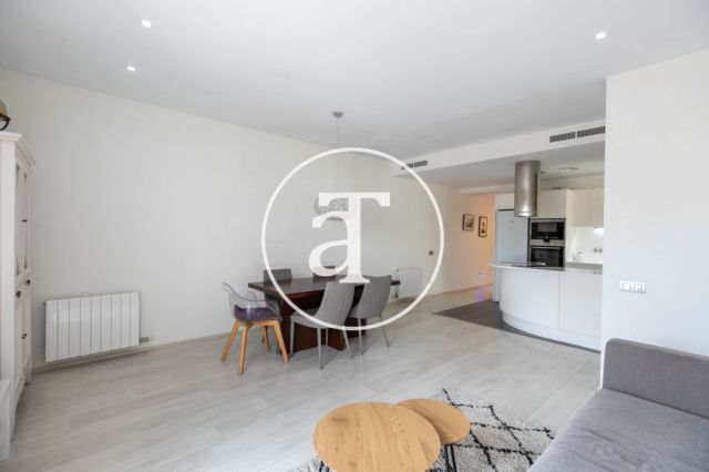 Monthly rental penthouse with 2 bedrooms and terrace close to Paseo Sant Joan 9