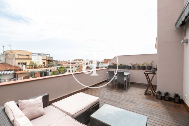 Monthly rental penthouse with 2 bedrooms and terrace close to Paseo Sant Joan 3