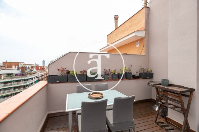 Monthly rental penthouse with 2 bedrooms and terrace close to Paseo Sant Joan 5