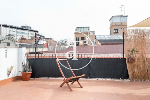 Appartement de 1 chambre à louer temporairement avec une superbe terrasse dans le centre de Barcelone 4