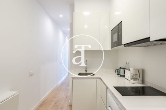 Piso de alquiler temporal de 2 habitaciones en el barrio de la Sagrada Familia 12