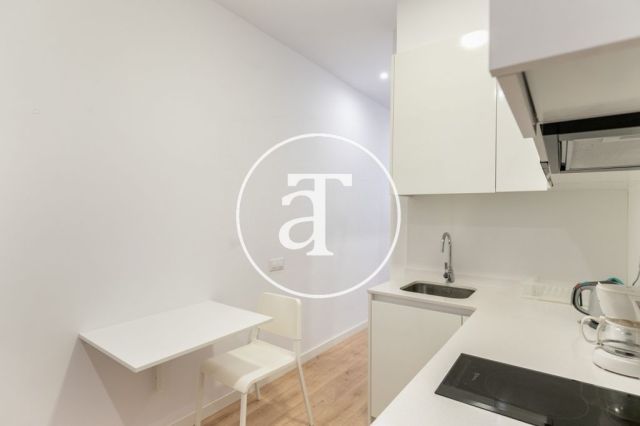Piso de alquiler temporal de 2 habitaciones en el barrio de la Sagrada Familia 16