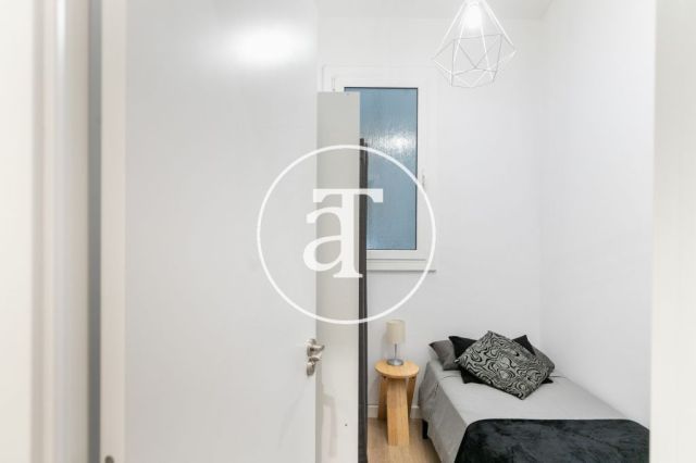 Piso de alquiler temporal de 2 habitaciones en el barrio de la Sagrada Familia 26
