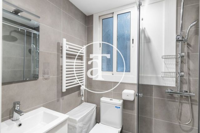 Piso de alquiler temporal de 2 habitaciones en el barrio de la Sagrada Familia 27