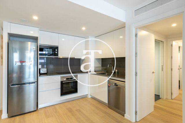 Monthly rental apartment with 2 bedrooms with terrace and communal pool in Hospitalet de Llobregat 17