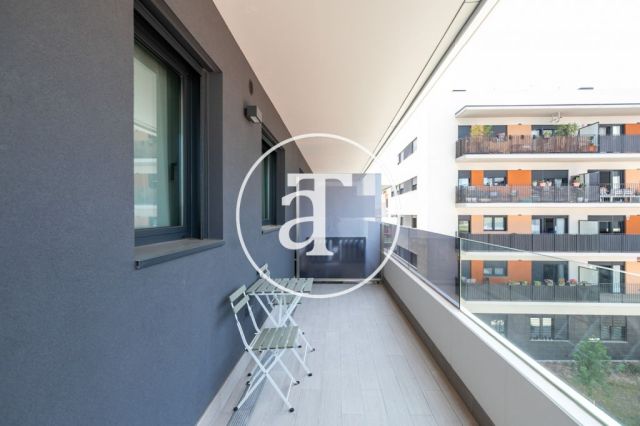Monthly rental apartment with 2 bedrooms with terrace and communal pool in Hospitalet de Llobregat 4