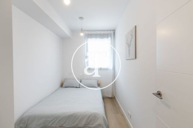 Monthly rental apartment with 2 bedrooms with terrace and communal pool in Hospitalet de Llobregat 19