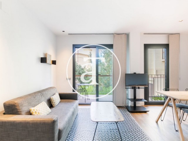 Mothly rental apartment with 2 bedrooms and garden area in a residential area of Barcelona.