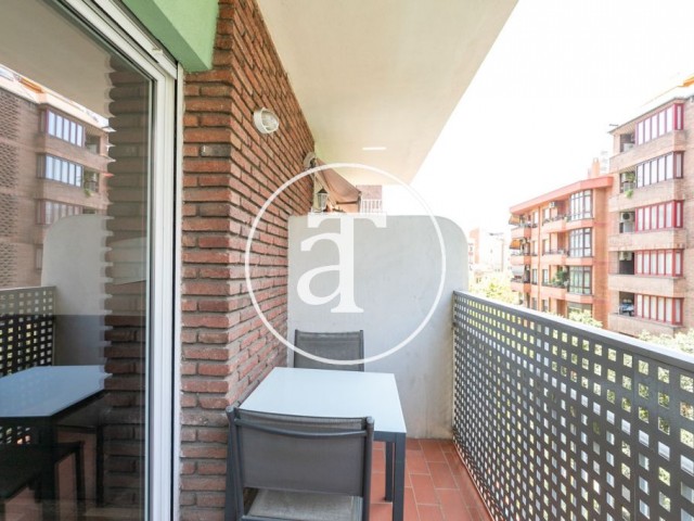 Monthly rental flat with 3 double bedrooms steps from the Sagrada Familia