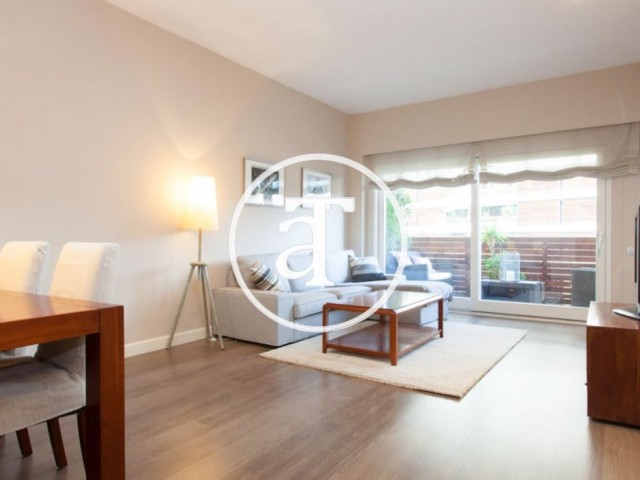 Spacious furnished 3 bedroom apartment steps away from Turó Parc