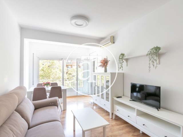 Monthly rental apartment with 2 bedrooms, studio and terrace next to L