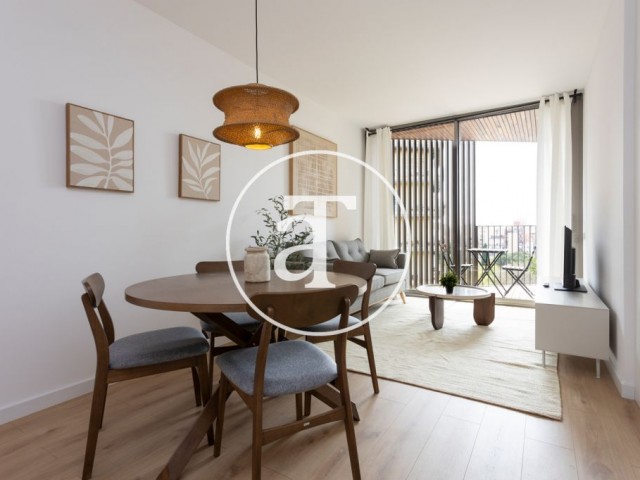 Piso de alquiler temporal de 2 habitaciones y 2 baños con balcón con impresionantes vistas a la Sagrada Familia