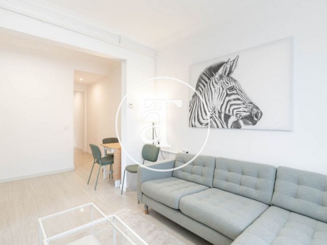 Monthly rental apartment with 3 bedroom, with 2 bathrooms close to the Sagrada Família