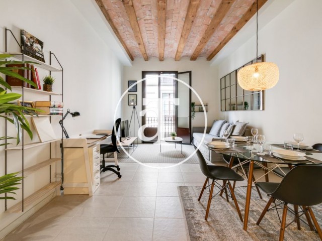 Piso de alquiler temporal de 1 habitación y 1 baño en Ciutat Vella