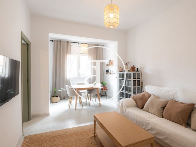 Monthly rental apartment 2-bedroom with walk-in closet in Sants Montjuic