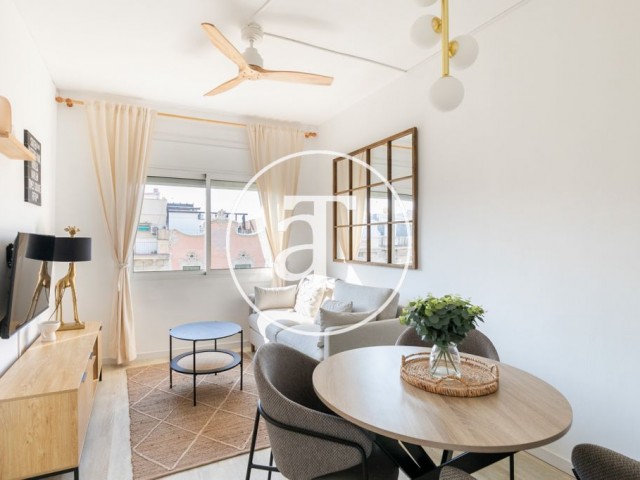 Monthly rental apartment with 1 bedroom and 1 bathroom in the Eixample district