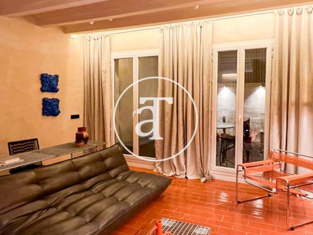 Monthly rental apartment with 1 bedroom with terrace in Ciutat Vella