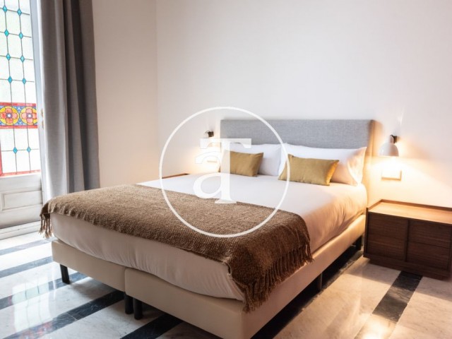 Coliving de alquiler temporal de 1 habitación y 1 baño en el Eixample