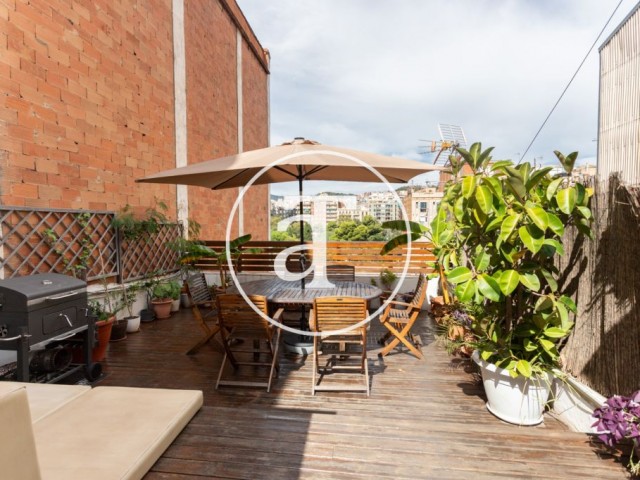 Monthly rental apartment with 1 bedroom, 1 bathroom and terrace in Eixample