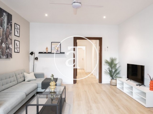 Piso de alquiler temporal de 2 habitaciones y 1 baño con terraza en el Eixample