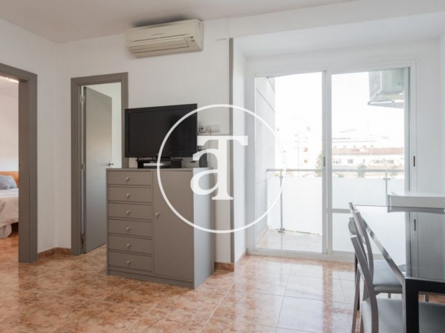 Monthly rental apartment with 4 bedrooms, balcony and 1 bathroom in Hospitalet de Llobregat
