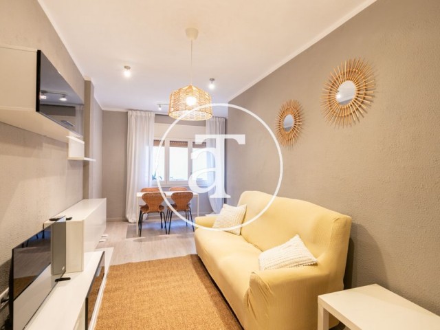 Appartement de location mensuelle avec 2 chambres, balcon et 1 salle de bain à Sants-Montjuïc