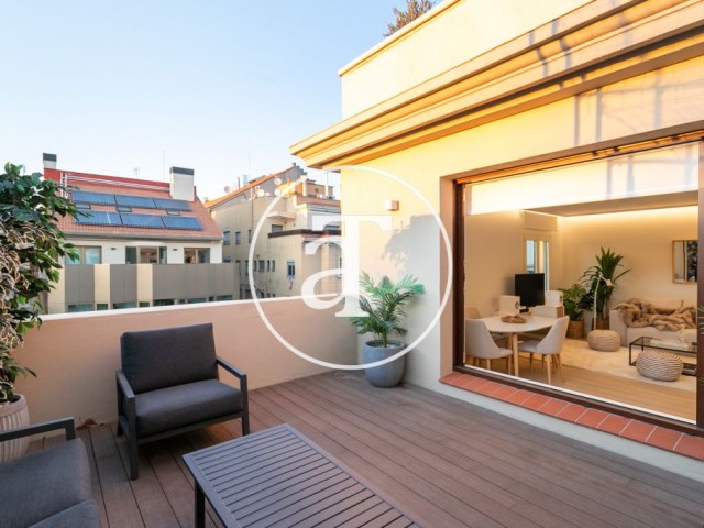 Monthly rental penthouse with 2 bedrooms and outdoor terrace steps from Paseo de Gracia