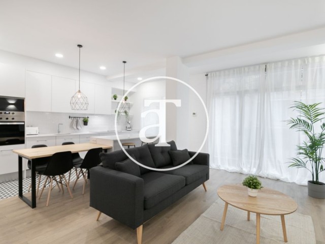 Monthly rental apartment with 3 double bedrooms in Eixample