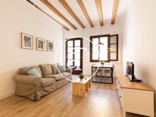 Appartement à louer temporairement avec 1 chambre et un bureau dans le centre de Barcelone