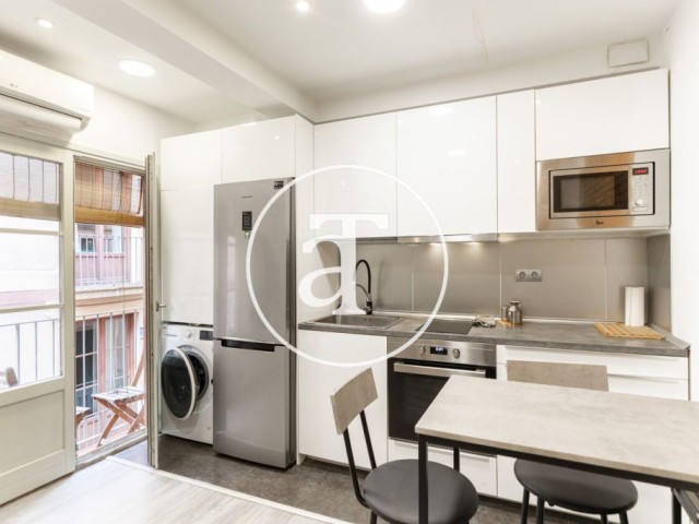 Duplex à louer temporairement avec 1 chambre, 1 salle de bain et 2 balcons à El Born