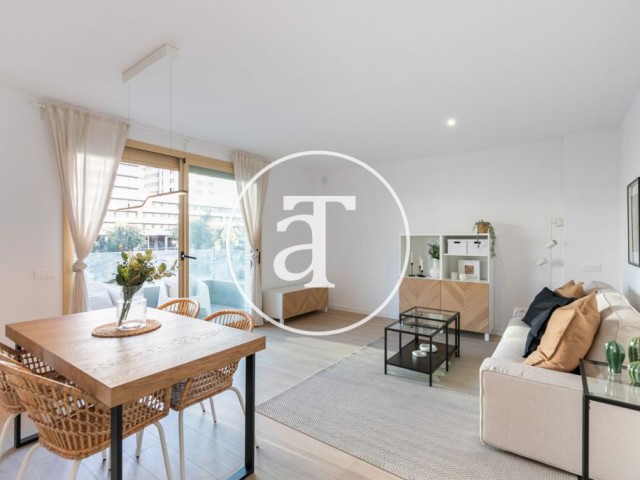 Monthly rental apartment with 2 bedrooms, studio, terrace and balcony in Badalona