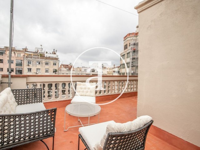 Ático de alquiler temporal de 1 habitación con fabulosa terraza privada en Paseo Sant Joan