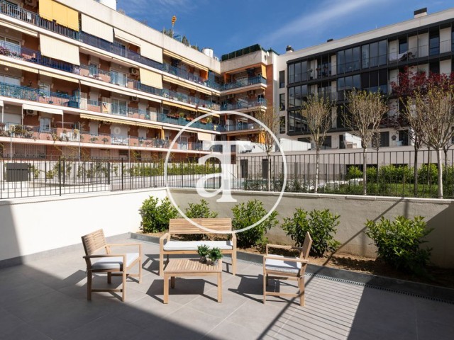 Appartement en location temporaire avec 3 chambres doubles et piscine commune