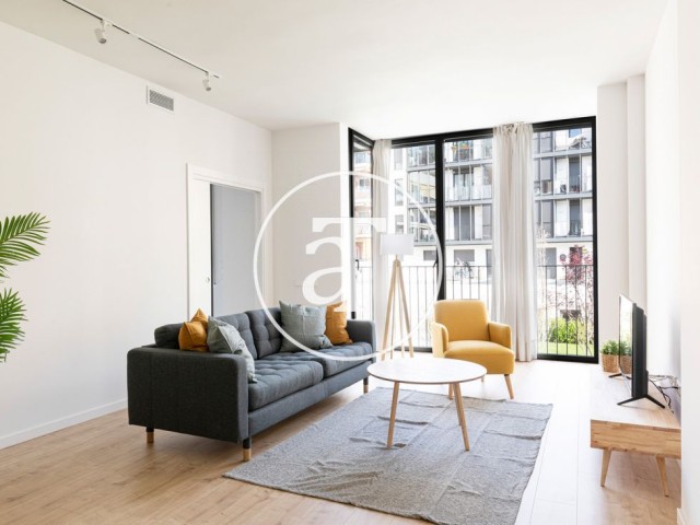 Appartement en location temporaire avec 3 chambres doubles et piscine commune