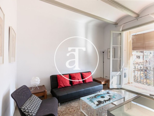 Piso de alquiler temporal de 3 habitaciones y terraza en Eixample Dreta