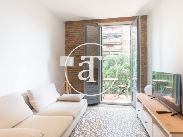 Monthly rental apartment with 2 bedrooms, study, balcony and 1 bathroom in Nou Barris