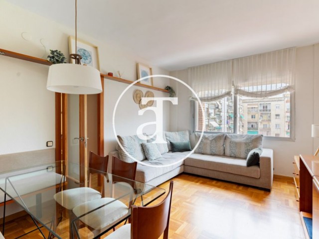 Monthly rental apartment with 3 bedrooms, study, 1 bathroom and toilet in the Sagrada Familia neighborhood