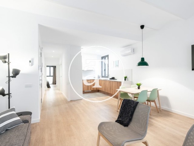 2-bedroom apartment for short-term rental, well connected to Barcelona