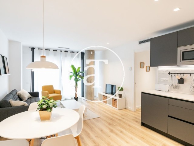 Piso amueblado de alquiler temporal con 2 habitaciones dobles en Barcelona