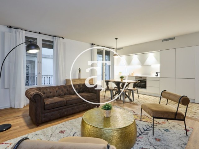 Piso de alquiler temporal de 2 habitaciones y 2 baños en Ciutat Vella