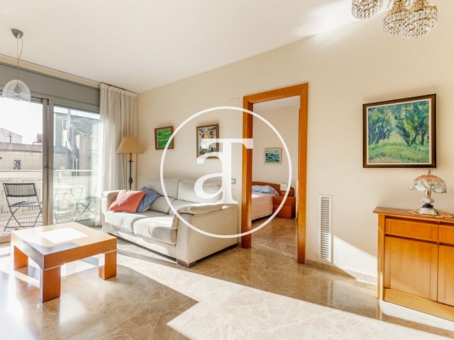 Piso de alquiler temporal de 2 habitaciones dobles en Gracia