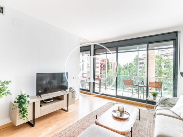 Monthly rental apartment with 2 bedrooms and terrace steps from the Ciudadela Park